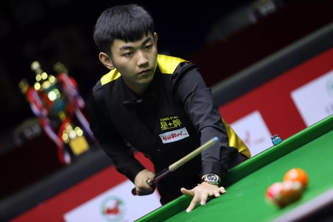 它在更大层 它在更大层