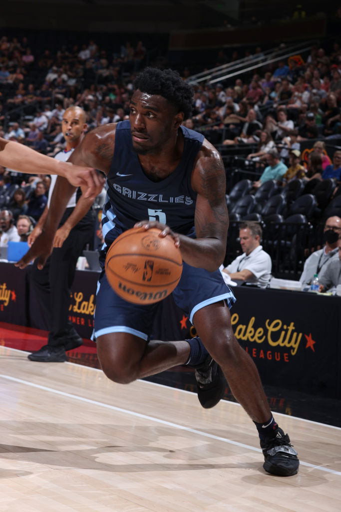 不断攀升 不断攀升