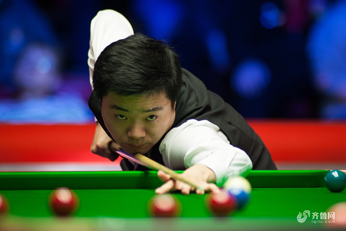 发展道路上 发展道路上