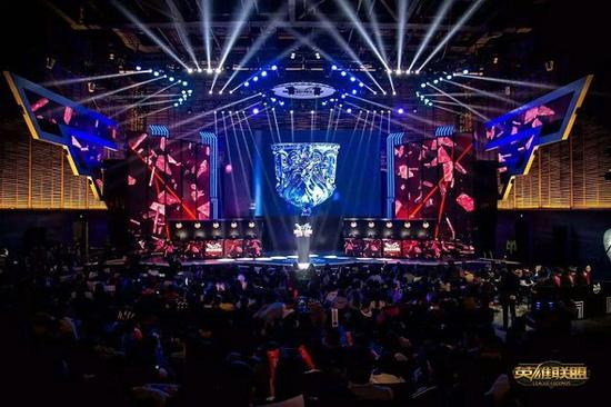 如克里斯蒂 如克里斯蒂