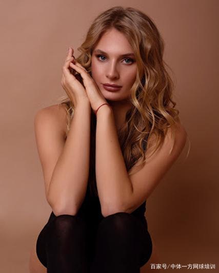 随着时代更 随着时代更