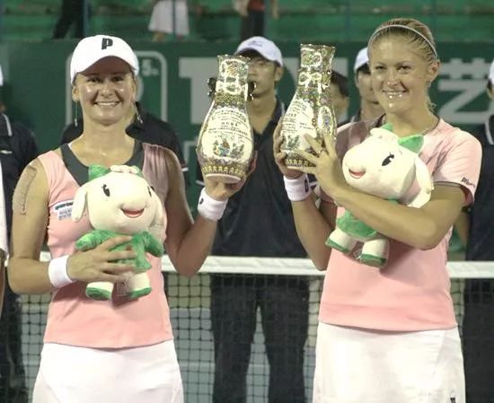 塑料水杯 塑料水杯